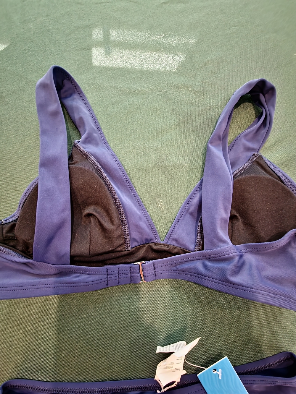 CUPSHE Deep Purple V-Neck Supportive Bikini Set Bottom Size Small Top Size Mediu - Picture 7 of 7
